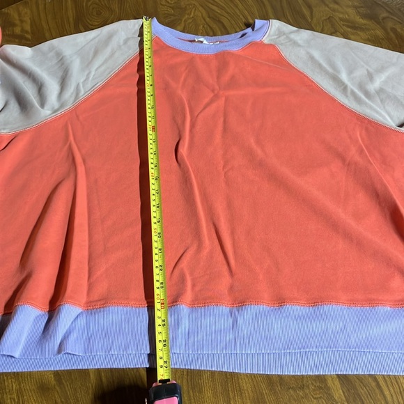 NWT Easel Colorblock Women's Sweatshirt Top Large New with Tags - Picture 13 of 17